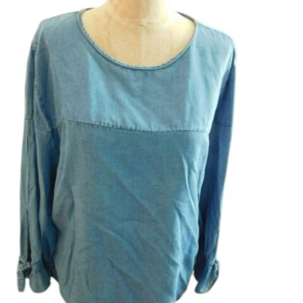 Banana Republic Size XL Denim Cut out Sleeve Casual Shirt Top